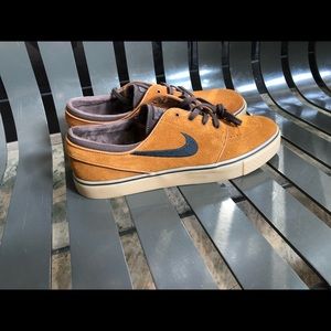 New Nike Stefan Janoski Skate Shoes